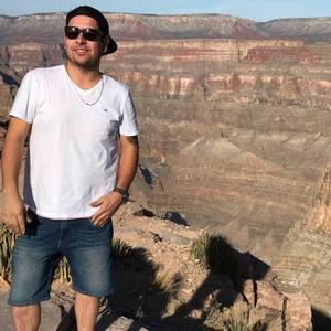 Meet your Posher, Felipe